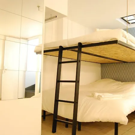 Unusual, Cosy 20m² Batignolles District Paris