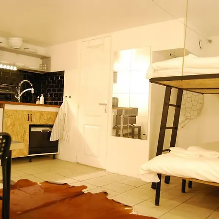 Daire Unusual, Cosy 20m² Batignolles District Paris
